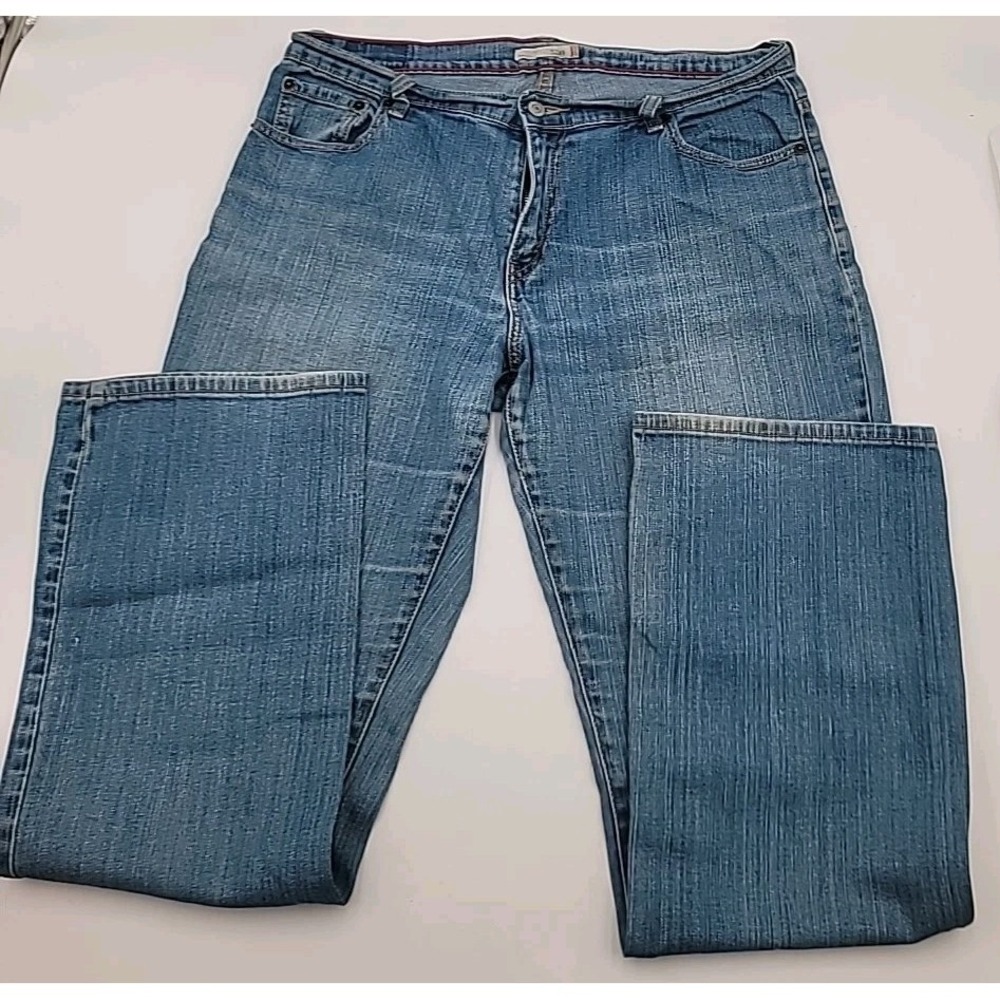Levi Strauss 550 Women's Size 14 Relaxed Fit Boot Cut Medium Denim Blue Jeans